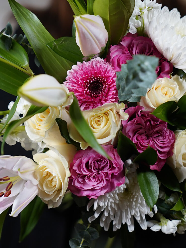 Artisan Floral Designs. Crafted with Expertise.